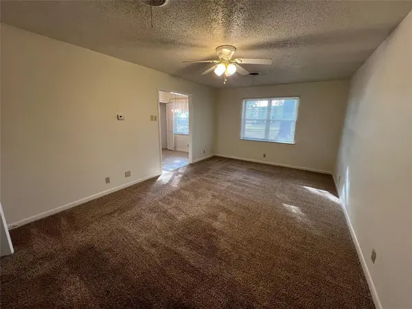 Sherman, TX 75092,2209 N Woods Street