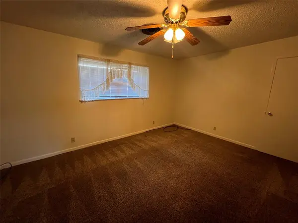 Sherman, TX 75092,2209 N Woods Street