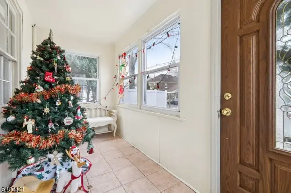 Hillside Twp., NJ 07205,376 Hollywood Ave