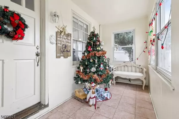 Hillside Twp., NJ 07205,376 Hollywood Ave