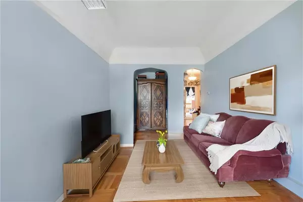 Brooklyn, NY 11228,233 Battery AVE