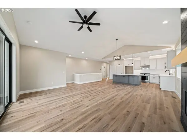 486 Meadows DR, Manzanita, OR 97130