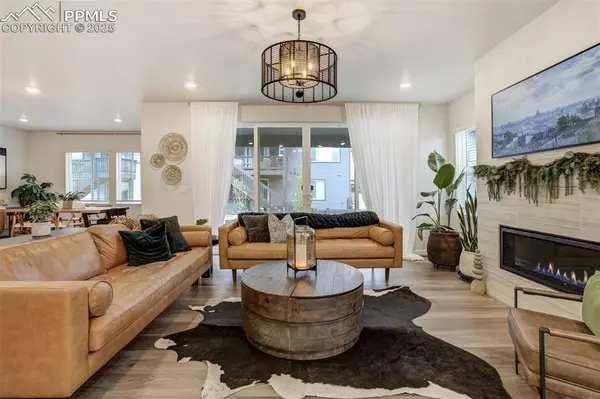 Castle Pines, CO 80108,6950 Hidden Cove CT