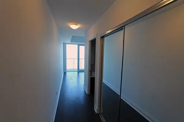 Toronto C01, ON M5S 0A6,1080 Bay ST #Lph05