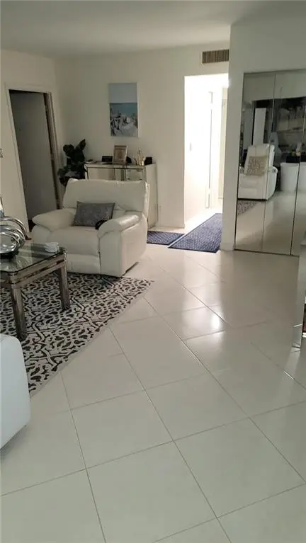 Boca Raton, FL 33433,6574 Burning Wood Dr #101