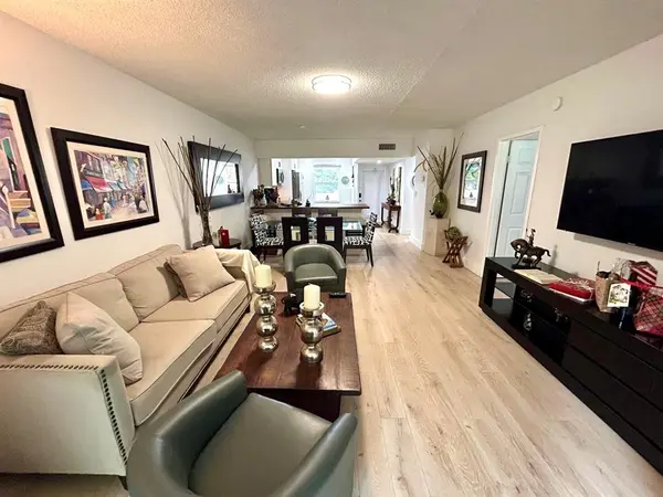 Margate, FL 33063,1050 Country Club Dr #303