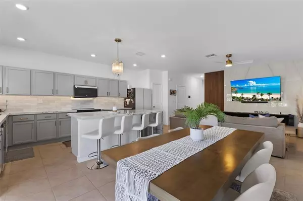 Pompano Beach, FL 33060,884 NW 3rd Ter #884