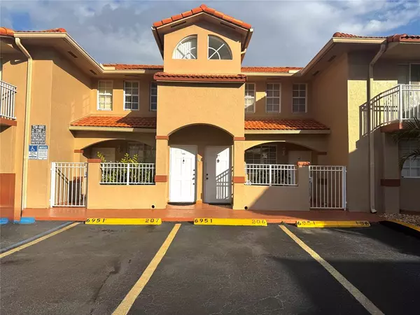 6951 W 29th Ave #206, Hialeah, FL 33018