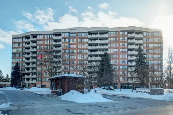 Markham, ON L3R 8H5,55 Austin DR #601