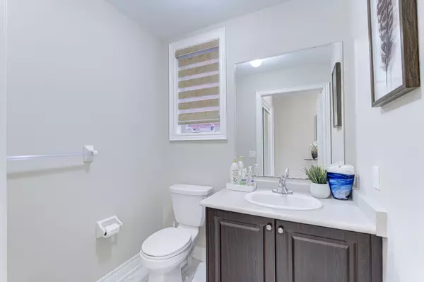 Caledon, ON L7C 3Z4,563 Dougall AVE E