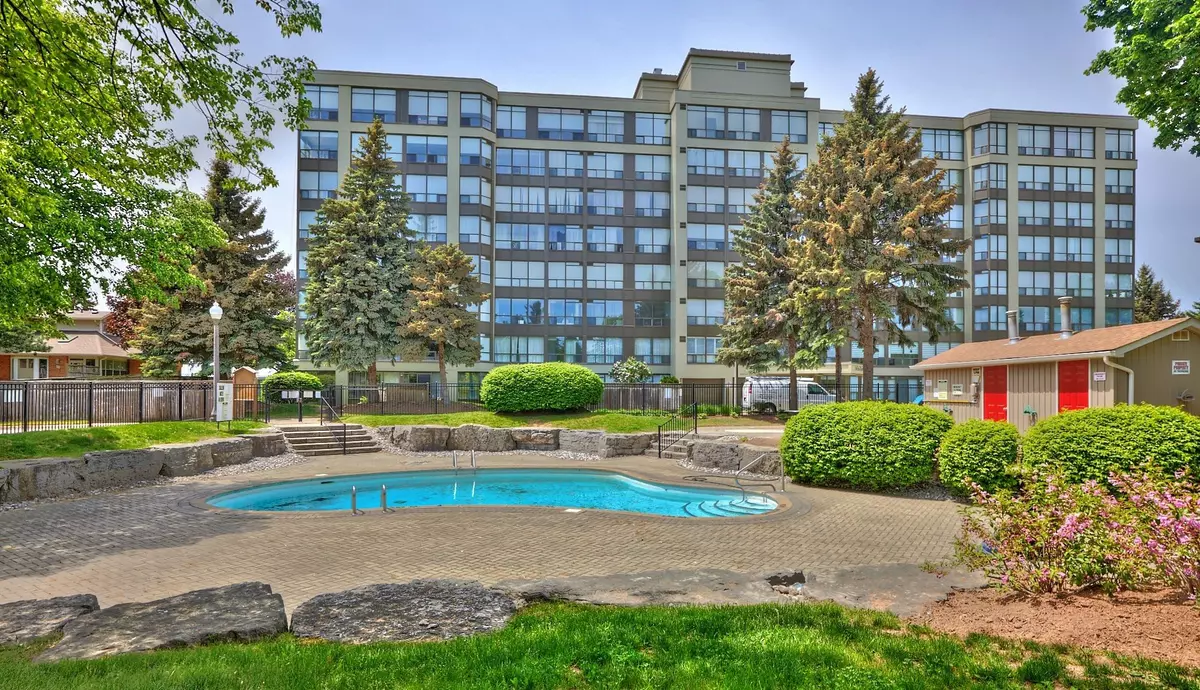 Niagara Falls, ON L2E 7H4,5100 Dorchester RD #307