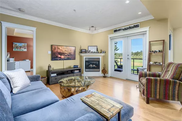 Courtenay, BC V9N 9X8,3666 Royal Vista Way #232