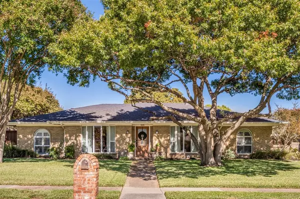 2425 Brennan Drive, Plano, TX 75075