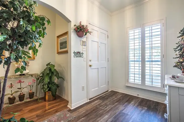 Lancaster, TX 75146,300 E REDBUD Lane