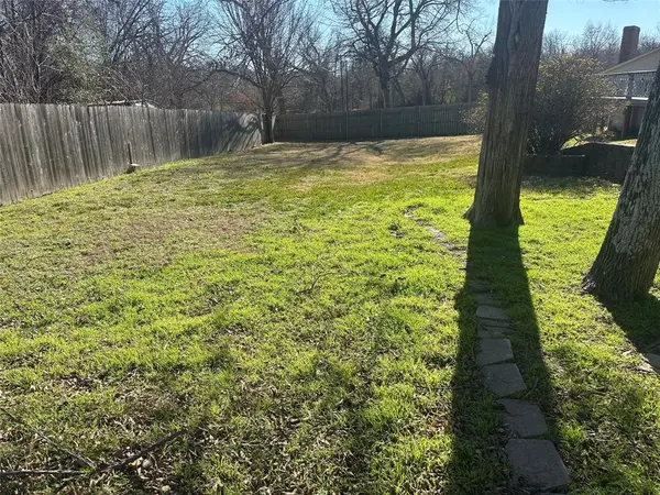 Bonham, TX 75418,2020 Arbor Bend Street