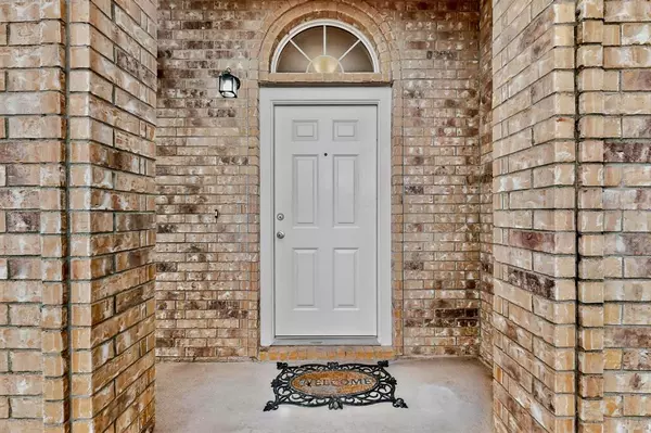 Arlington, TX 76002,6721 Waterlilly Drive