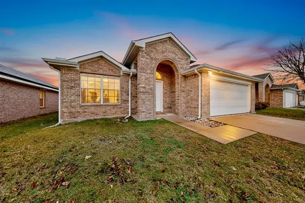 Arlington, TX 76002,6721 Waterlilly Drive