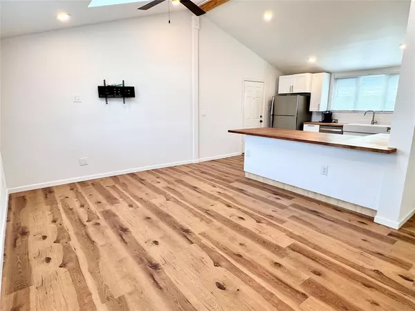 Dallas, TX 75212,3414 Navaro Street