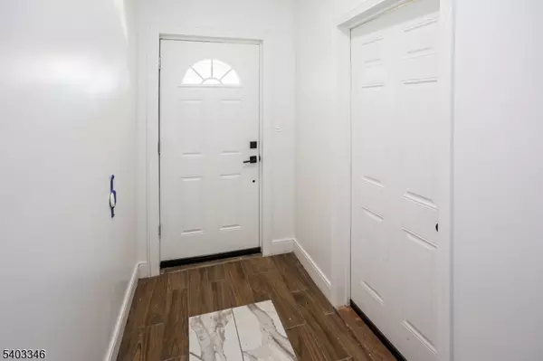 East Orange City, NJ 07017,11 Ellington St #2