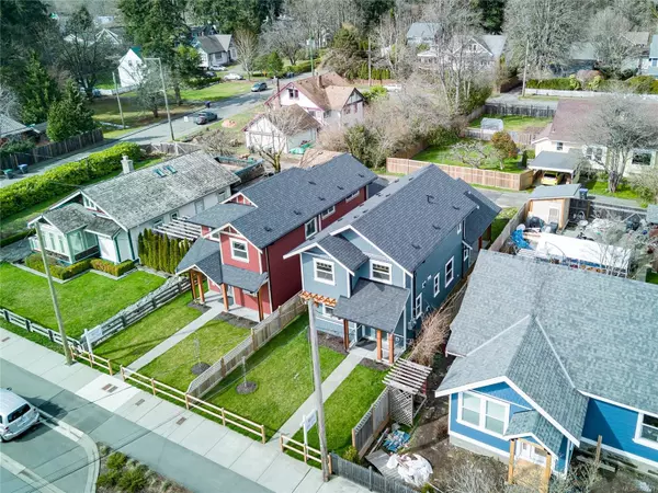 Courtenay, BC V9N 1K5,635 5th St