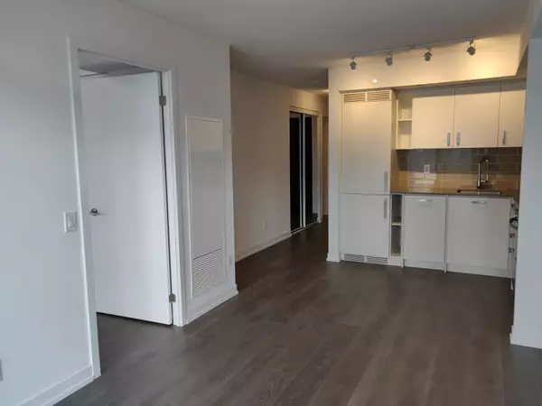 125 Redpath AVE #2107, Toronto C10, ON M4S 0B5