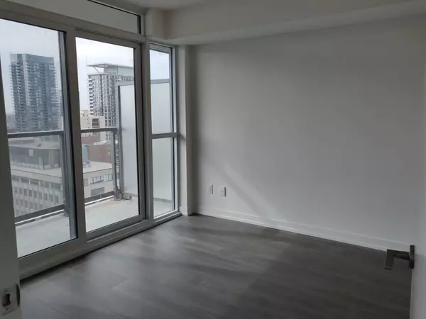 Toronto C10, ON M4S 0B5,125 Redpath AVE #2107