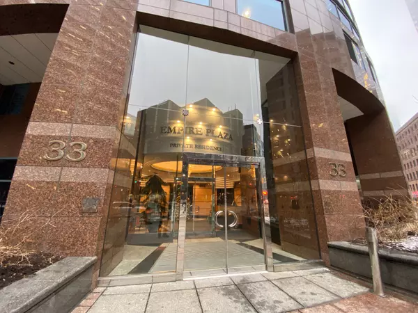 Toronto C01, ON M5J 2S7,33 University AVE #2307