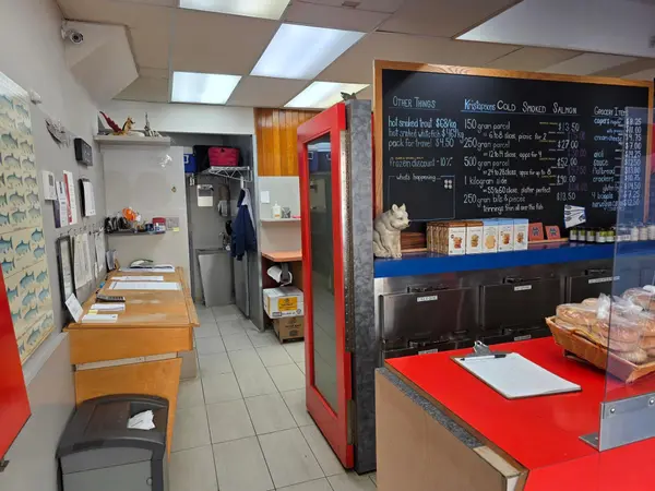 Toronto E01, ON M4M 1K7,1095 Queen ST E