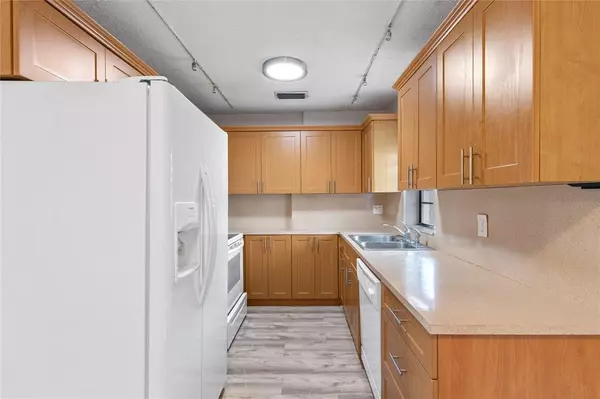 Wilton Manors, FL 33334,608 NE 29th Dr #2