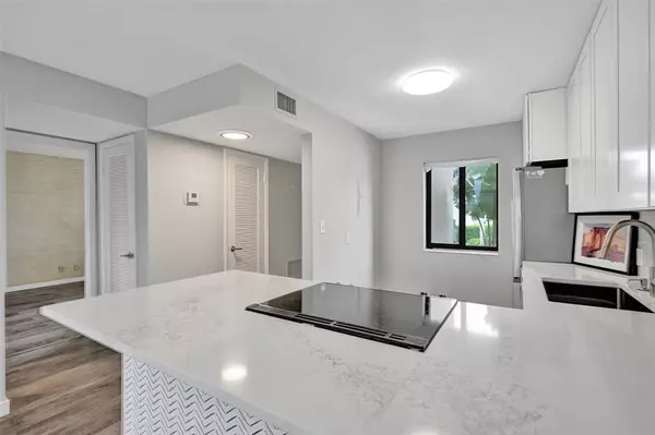 Lake Worth, FL 33467,4539 Luxemburg Ct #201