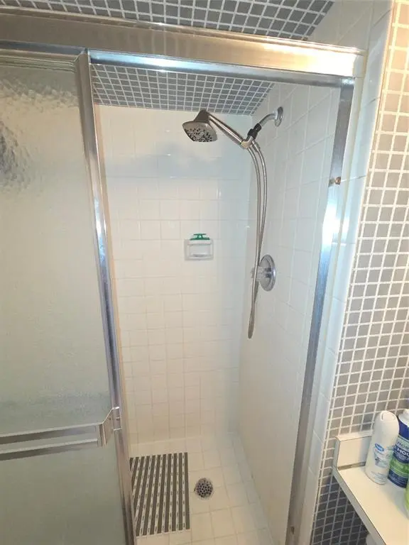 Davie, FL 33328,3001 W Rolling Hills Cir #507