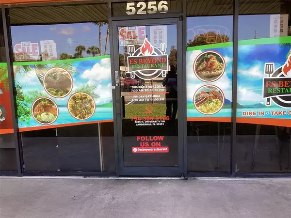 Lauderhill, FL 33319,5256 N University Dr