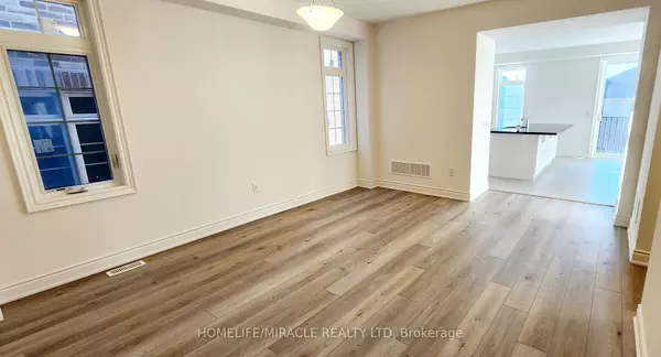 Bradford West Gwillimbury, ON L3Z 4N1,14 Wraggs RD