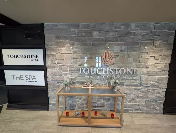 Muskoka Lakes, ON P1L 1W8,1869 Muskoka 118 RD W #E206B1