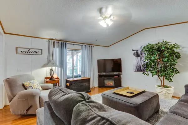 Thames Centre, ON N0L 1G5,3100 Dorchester RD #52