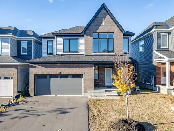 228 Appalachian CIR, Barrhaven, ON K2J 6X4