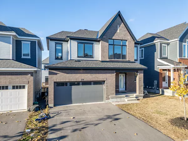 Barrhaven, ON K2J 6X4,228 Appalachian CIR