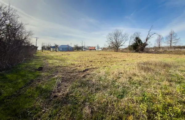 Riesel, TX 76682,302 Memorial Street