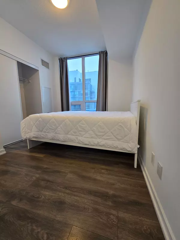 Toronto C15, ON M2J 1M6,56 Forest Manor RD #2307