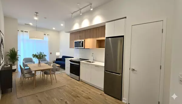 Burlington, ON L3T 2E1,500 Plains RD E #102