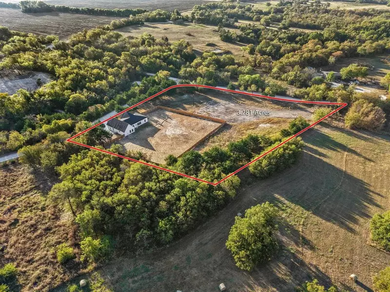 850 County Road 26750, Petty, TX 75470