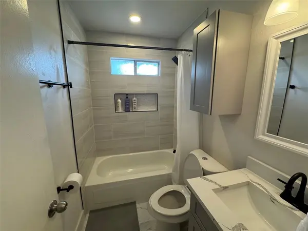 Arlington, TX 76011,1113 Roosevelt Street