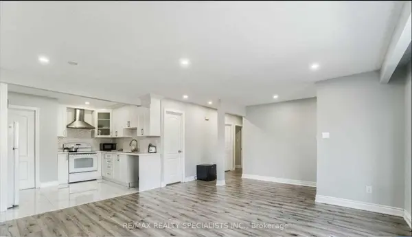 Brampton, ON L6W 2Y7,13 Allendale RD #Upper