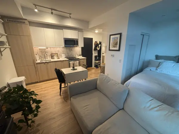 Toronto C02, ON M6G 0B8,500 Dupont ST #402