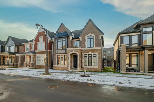 Oakville, ON L6H 0V8,3424 Millicent AVE