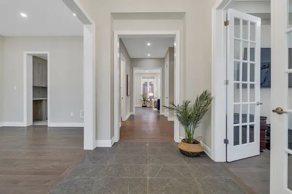 Oakville, ON L6H 0V8,3424 Millicent AVE