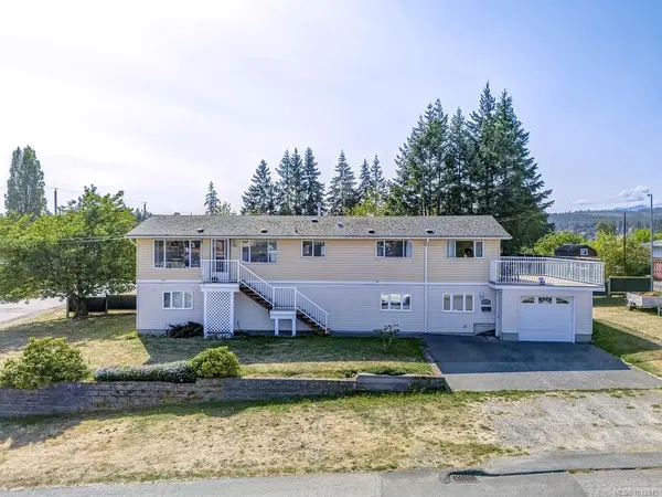 205 Dundas St, Nanaimo, BC V9R 1L3