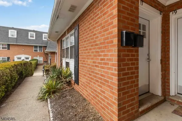 Nutley Twp., NJ 07110,25 River Rd #A17