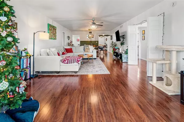 Pompano Beach, FL 33069,3930 Oaks Clubhouse Dr #304