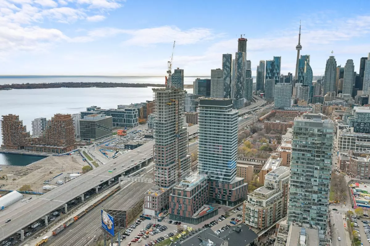 Toronto C08, ON M5A 0Z5,35 Parliament ST #518